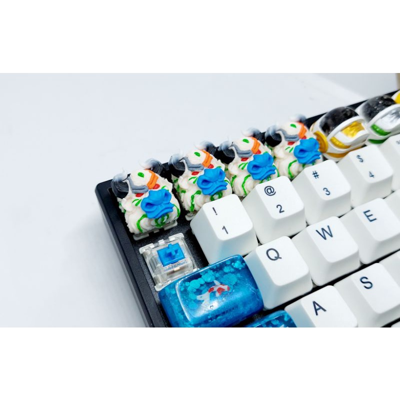 Keycap bò bull clone màu trắng xanh dạ quang trang trí bàn phím cơ