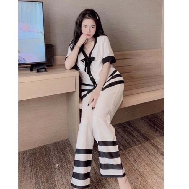 SET BỘ LỤA HÀN NƠ CỔ TIỂU THƯ PHỐI SỌC KẺ SIÊU HOT