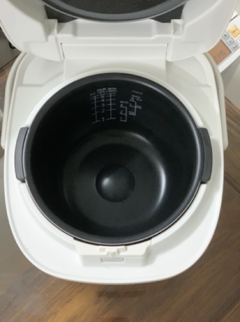 Nồi cơm Tiger cao tần nội địa Nhật