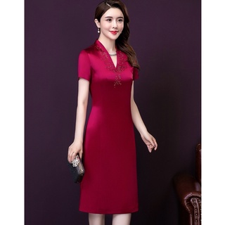 Đầm suông đính đá sang trọng đầm dự tiệc , đầm cho mẹ , đầm suông họa tiết sang trọng ,, bền đẹp , phù hợp mặc đi tiệc ,