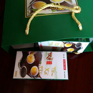 Hộp trà shan tuyết hảo hạng 100g, trà shan tuyết Hà Giang trên 200 năm tuổi, đặc sản.chính hãng Trà Chiến Hảo