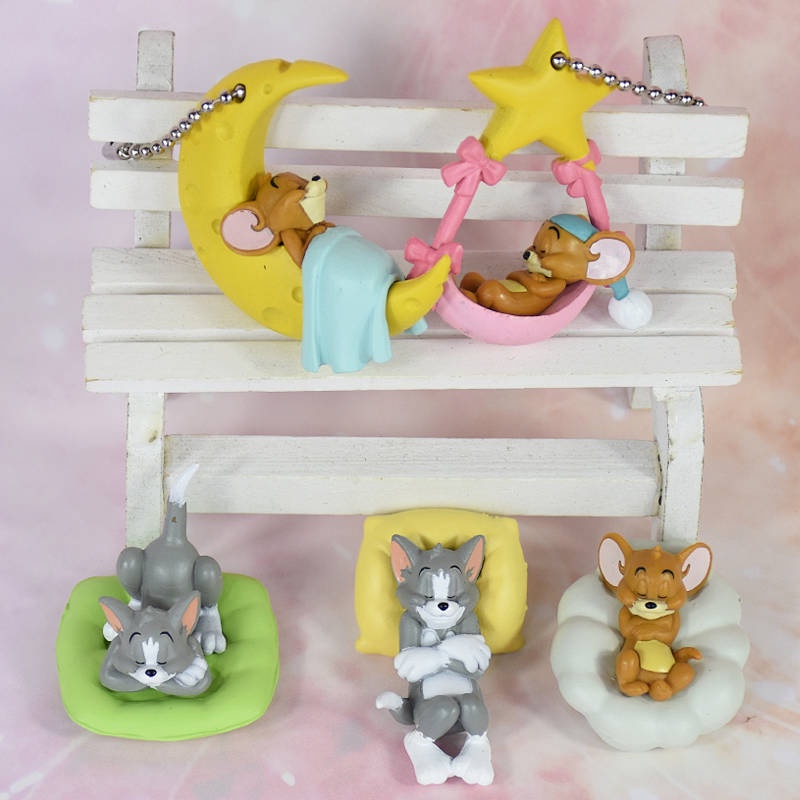 Cat and Mouse Tom Jerry Anime Peripheral Garage Kits Model Furnishing Articles Doll Children's Toy Birthday Baking Gift Auto department store supplies