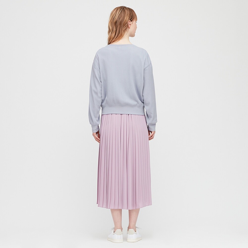 Áo khoác thun tăm nữ cổ tim cài khuy cardigan xinh xắn của Uniqlo | BigBuy360 - bigbuy360.vn