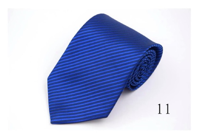 Cà vạt kẻ xéo 8cm dành cho các bác trung niên