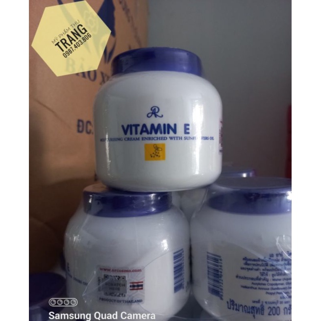 Kem vitamin E nắp xanh thái