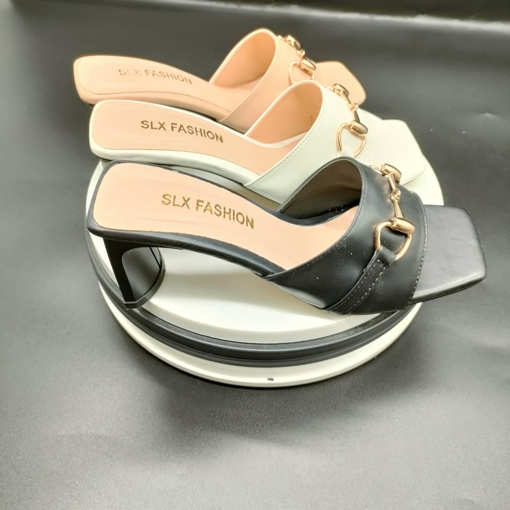 Guốc Dép Nữ Bản Ngang Phối Khóa Đẹp Cao Cấp Trung Niên Giày Gót Dẹp Dẹt Cao 5p CuTe Thời Trang Cao Cấp Màu Trắng Đen