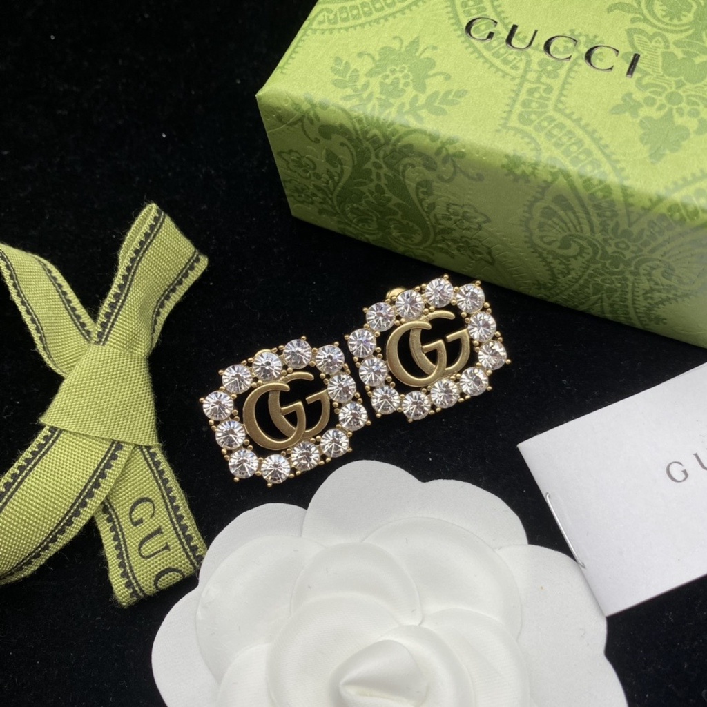 Khuyên Tai Gucci Thời Trang Sang Trọng Và Thanh Lịch