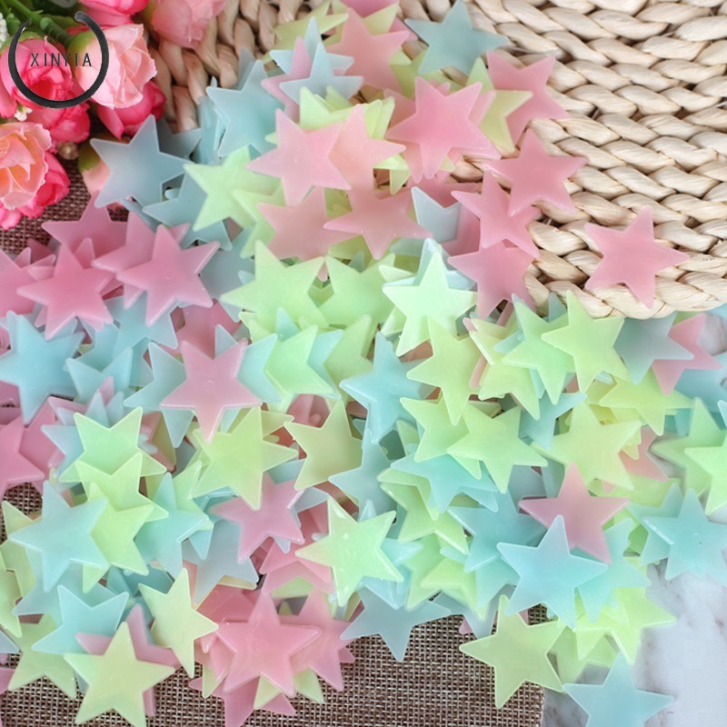 Set 50 miếng dán tường dạ quang hình ngôi sao xinh xắn