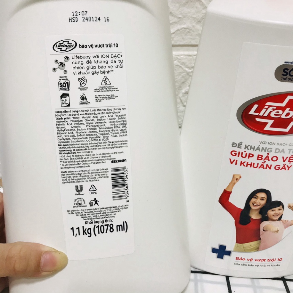 Sữa tắm Lifebuoy 1100g giúp bảo vệ khỏi 99.9% vi khuẩn và ngăn ngừa vi khuẩn lây lan trên da tốt nhất