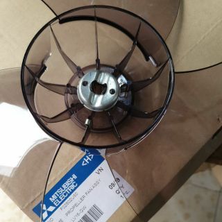 Cánh quạt cây đứng mitsubishi
