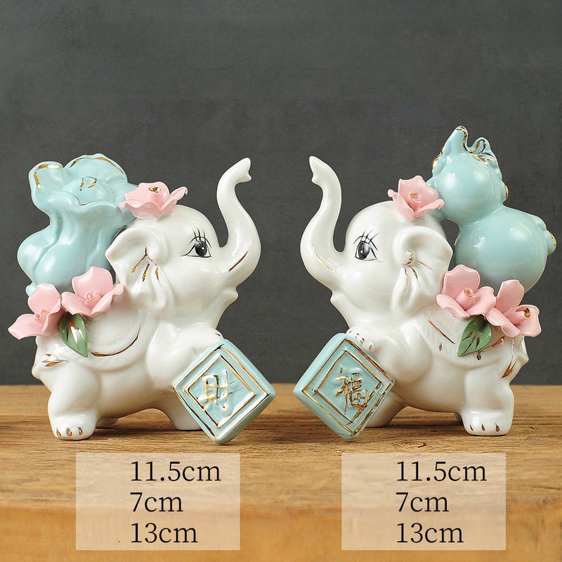 Set tượng đôi voi gốm sứ và bình hoa trang trí phòng sang trọng