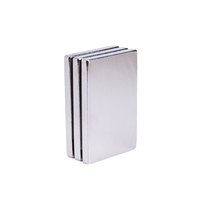 Nam châm đất hiếm hình chữ nhật 60x40x5mm từ tính siêu mạnh