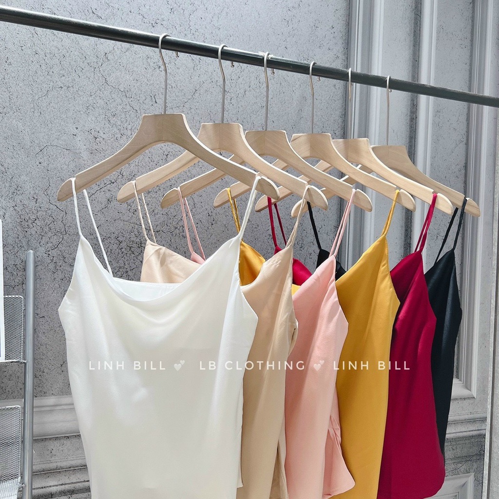 Áo Lụa Trơn 2 Dây Cổ Đổ Phối Cùng Với Áo Vest Cực Xinh, Quý Phái | Smide Clothing