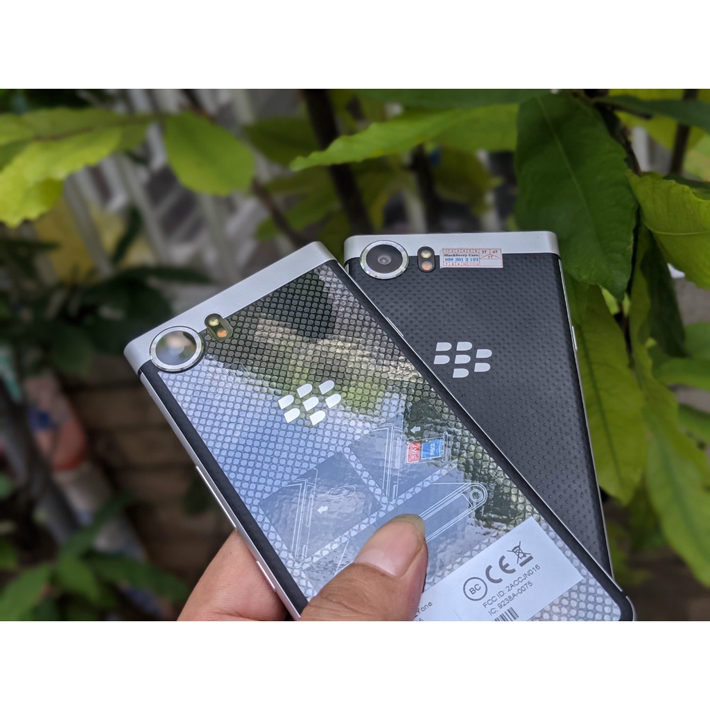 Blackberry Keyone Silver NEW NOBOX