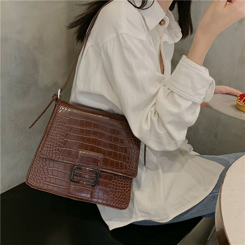 Túi đeo vai nữ phong cách retro thanh lịch