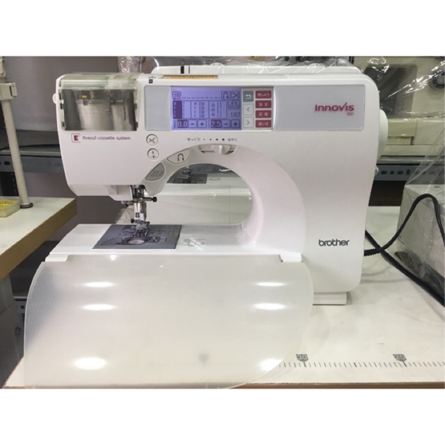 MÁY MAY MINI NHẬT BROTHER- MÀN HÌNH CẢM ỨNG