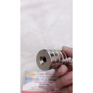 Nam châm 30x10 lỗ 6mm (  lỗ vít ),nam châm đất hiếm siêu hút mạnh