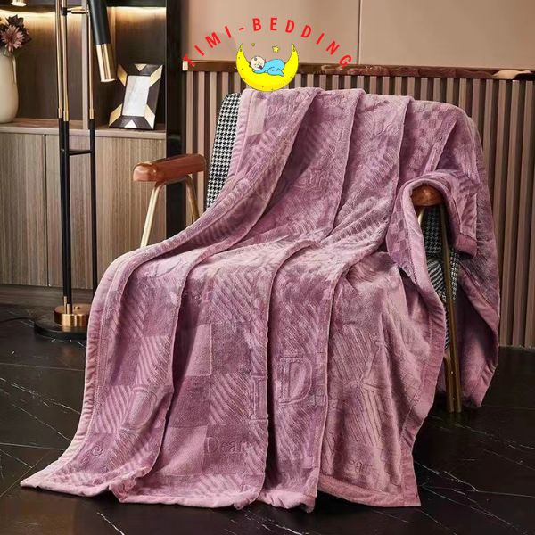 Chăn lông thỏ đại hài blanket cao cấp, nhập khẩu chính hãng kích thước 2x2,3m , nặng 1,8kg - Timibedding