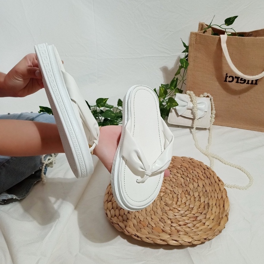 Dép bánh mì nữ đế dày quai kẹp xỏ ngón chất siêu mềm,hình shop tự chụp thật