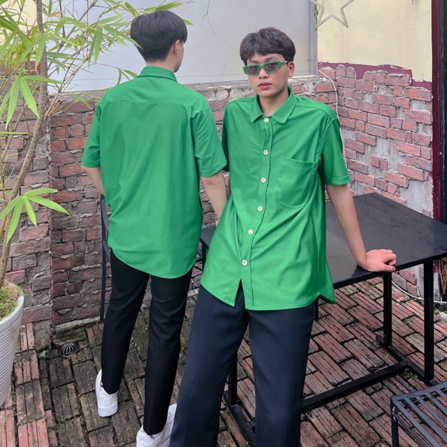 Áo Sơmi Xanh lá Cộc tay Nam nữ Hàng thiết kế Siêu hot