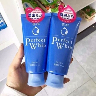 Sữa rửa mặt nhật
