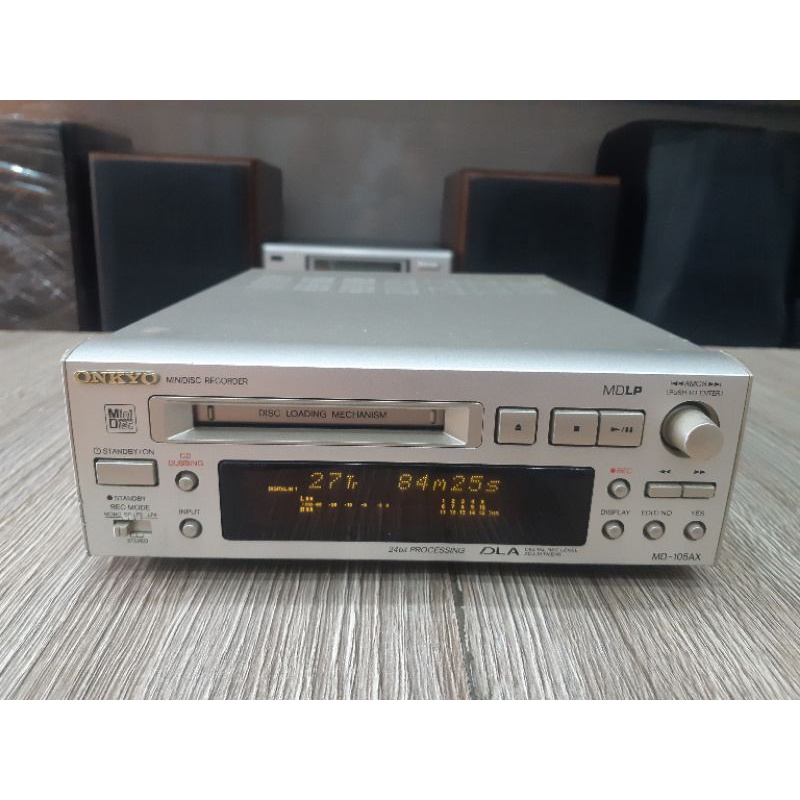 MD Onkyo 105AX đẹp xuất sắc giải mã DAC cần mồi
