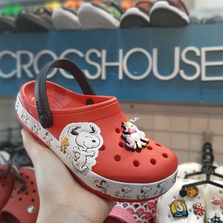 Dép sục crocs trẻ em hình chú chó snoopy 3D cao cấp, dép crocs bé trai bé gái màu đỏ tặng kèm jibbitz 2d - crocs house