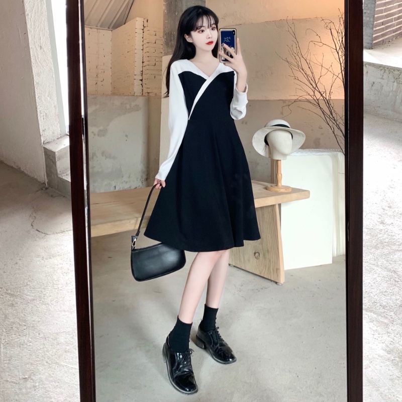 Đầm đen dáng dài phong cách Hàn Quốc retro thanh lịch cho nữ