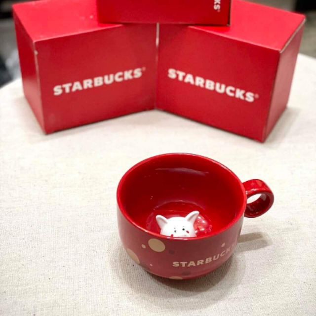 Ly cốc sứ Starbucks con heo màu đỏ