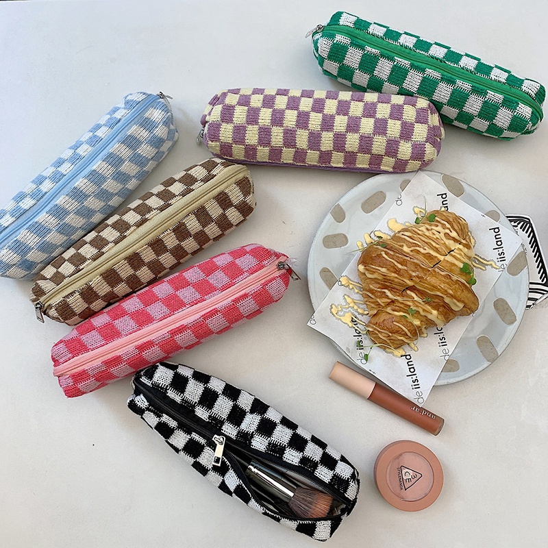 Túi Đựng Bút/Mỹ Phẩm Họa Tiết Bàn Cờ Độc Đáo Tiện Dụng Cho Nữ