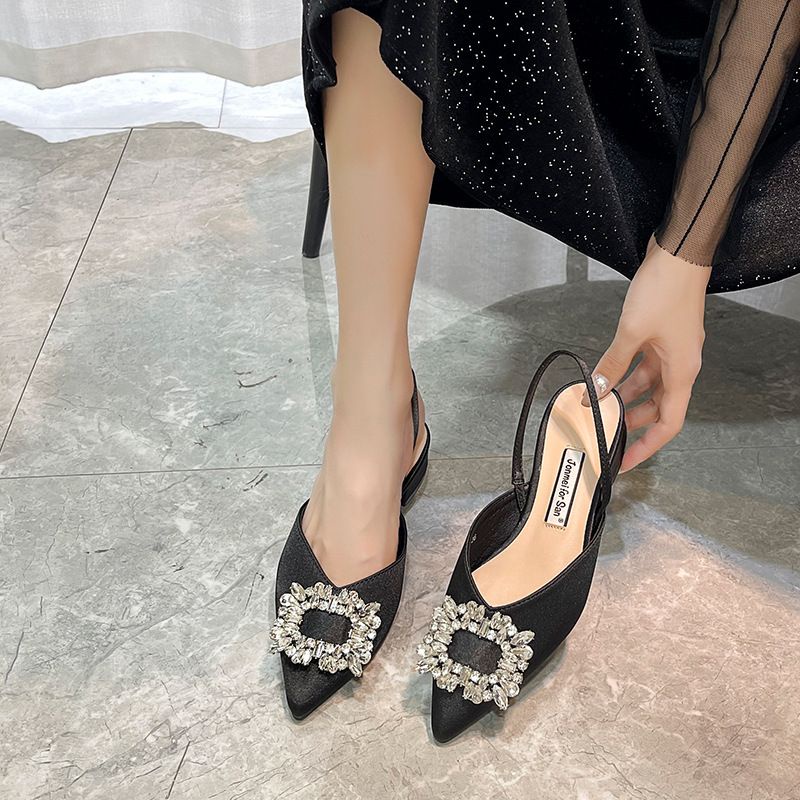 Giày sục đế vuông cao 2 phân mũi nhọn cho nữ quai đính đá vuông hot 2022 VINA STORE mã G62