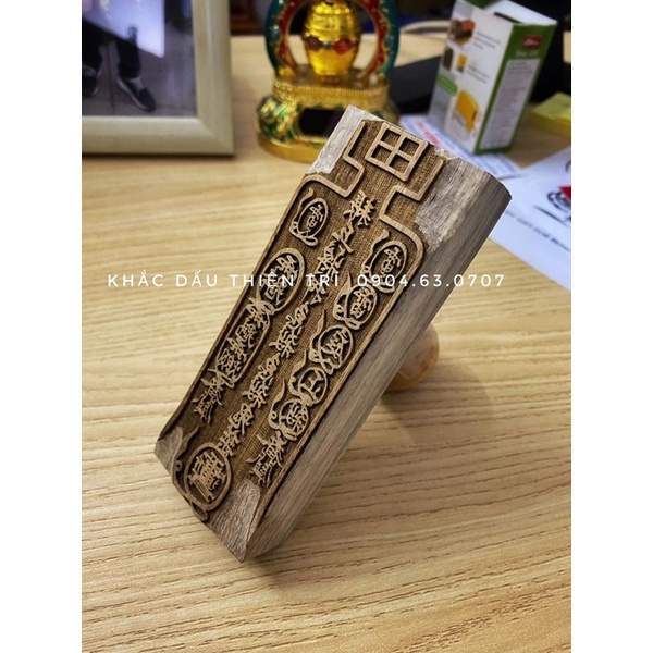 Ấn triện mộc các cỡ,chữ cổ, họa tiết tinh tế, nhiều hình dạng. Dấu  tứ phủ, dấu Tam bảo