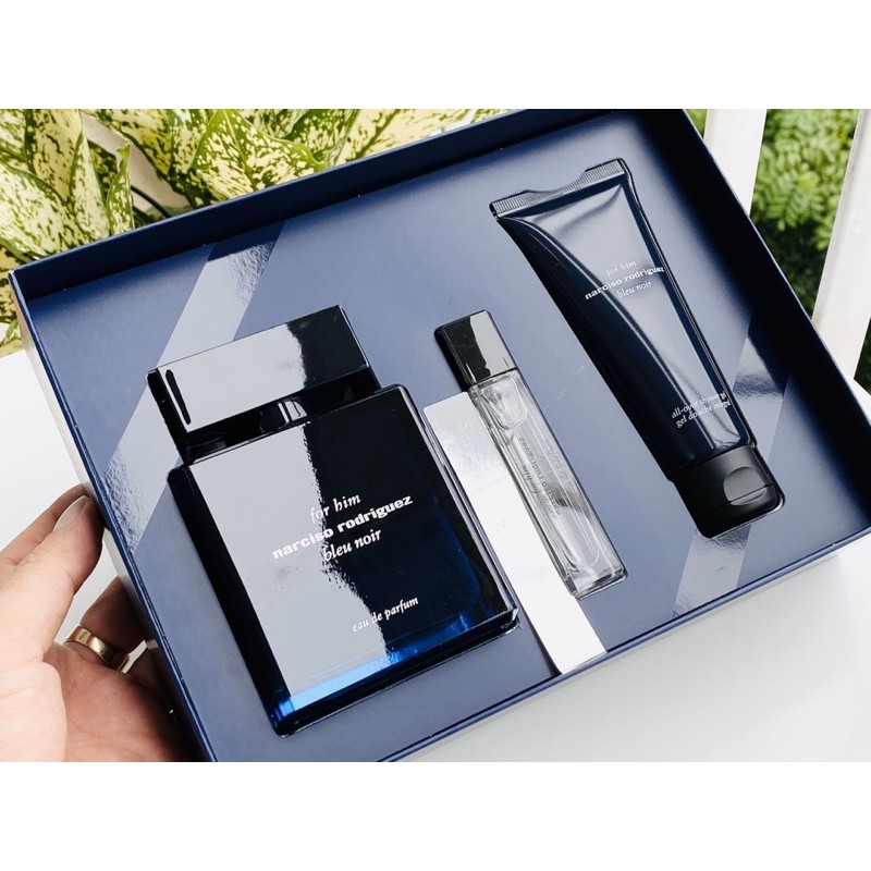 Set Nước hoa nam Narciso Bleu Noir 100ml EDT kèm sữa tắm 75ml Nam tính, mạnh mẽ và lưu hương lâu