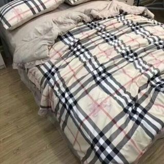 trọn bộ chăn ga gối kẻ burberry