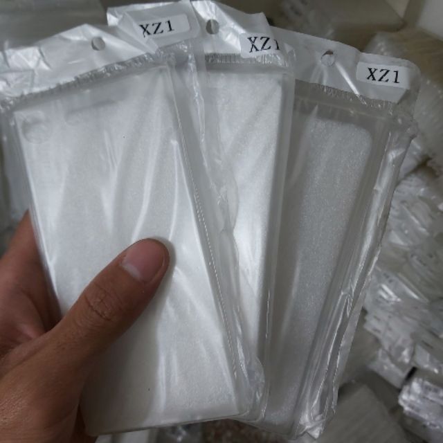 Bộ 3 ốp dẻo silicon cho sony XZ1