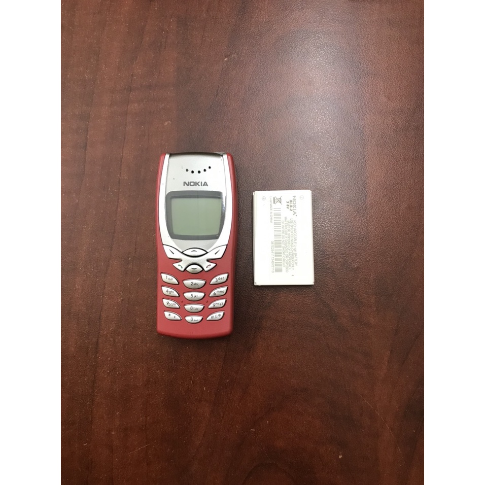 Điện thoại cổ Nokia 8250