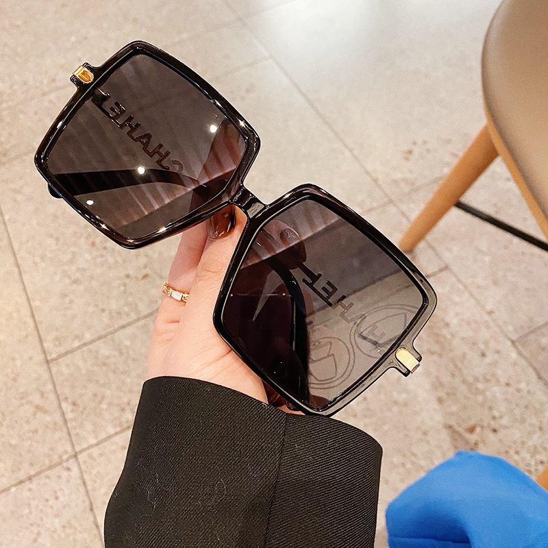 Kính Mát Gọng Vuông Lớn Đính Đá Màu Sắc Thời Trang Cho Nữ