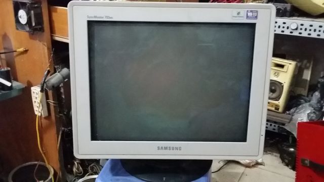 Màn hình cũ crt Samsung 793df 17inch (giá 400k tại cửa hàng)sài tốt. 589nhattao
