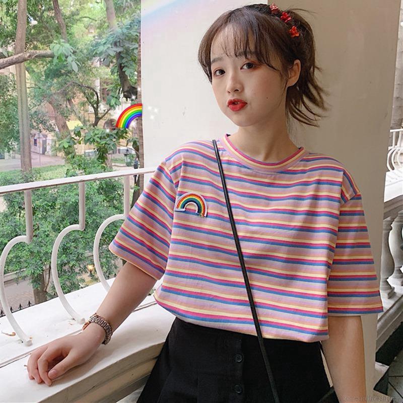 Áo thun tay ngắn cổ tròn họa tiết kẻ sọc ngang màu cầu vồng kiểu dáng thời trang cho nữ vào mùa hè