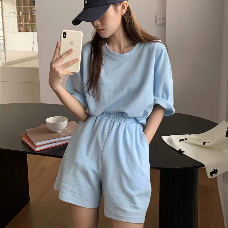 Set trang phục PERTY áo thun in họa tiết chữ cái và quần đùi màu trơn phong cách Hàn Quốc trẻ trung dành cho nữ