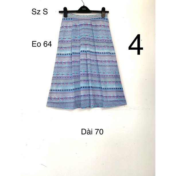Chân váy voan hoa dáng xoè dài