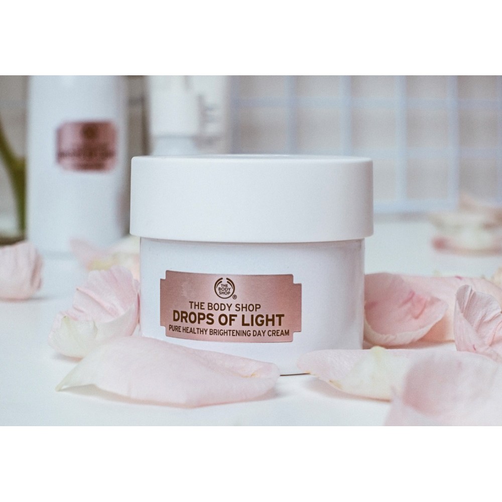 Kem dưỡng ban ngày The Body Shop Drops Of Light™ pure healthy brightening day cream 50ml - 55056