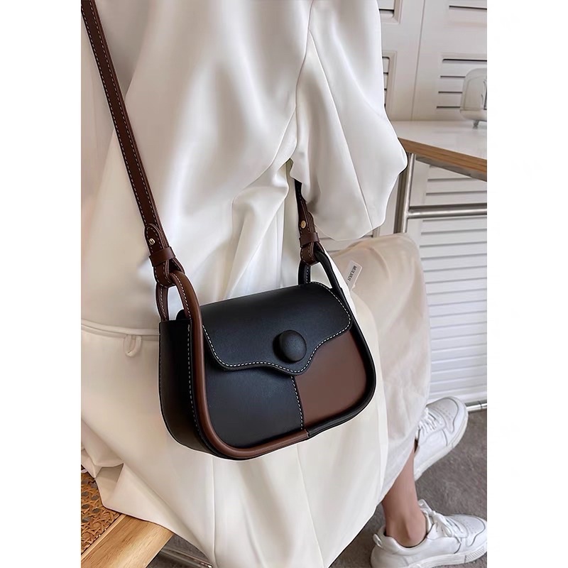 Túi đeo chéo nữ vá da mềm khoá cúc từ khoá rip Zuliashop8386