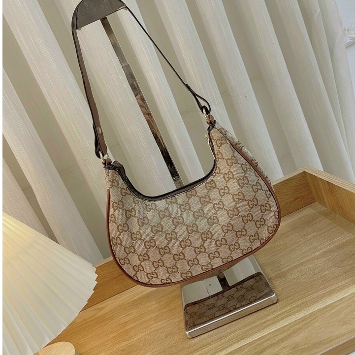 TÚI KẸP NÁCH KIỂU DÁNG SANG TRỌNG