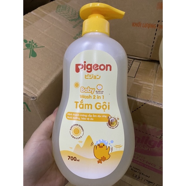 Sữa tắm gội Pigeon 2 in 1 ( 700ml )