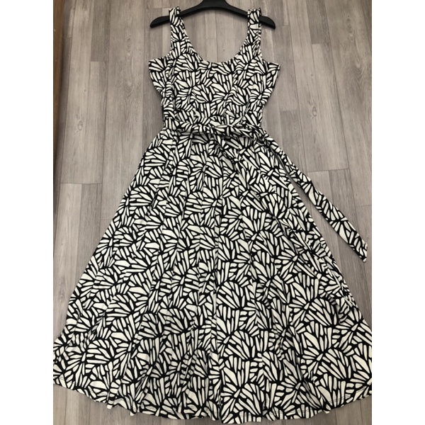 Bigsize đầm xòe banana republic có đai thắt size L 60kg