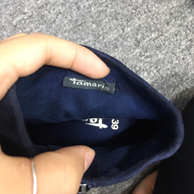 Bốt hiệu Tẩmis xuất Đức