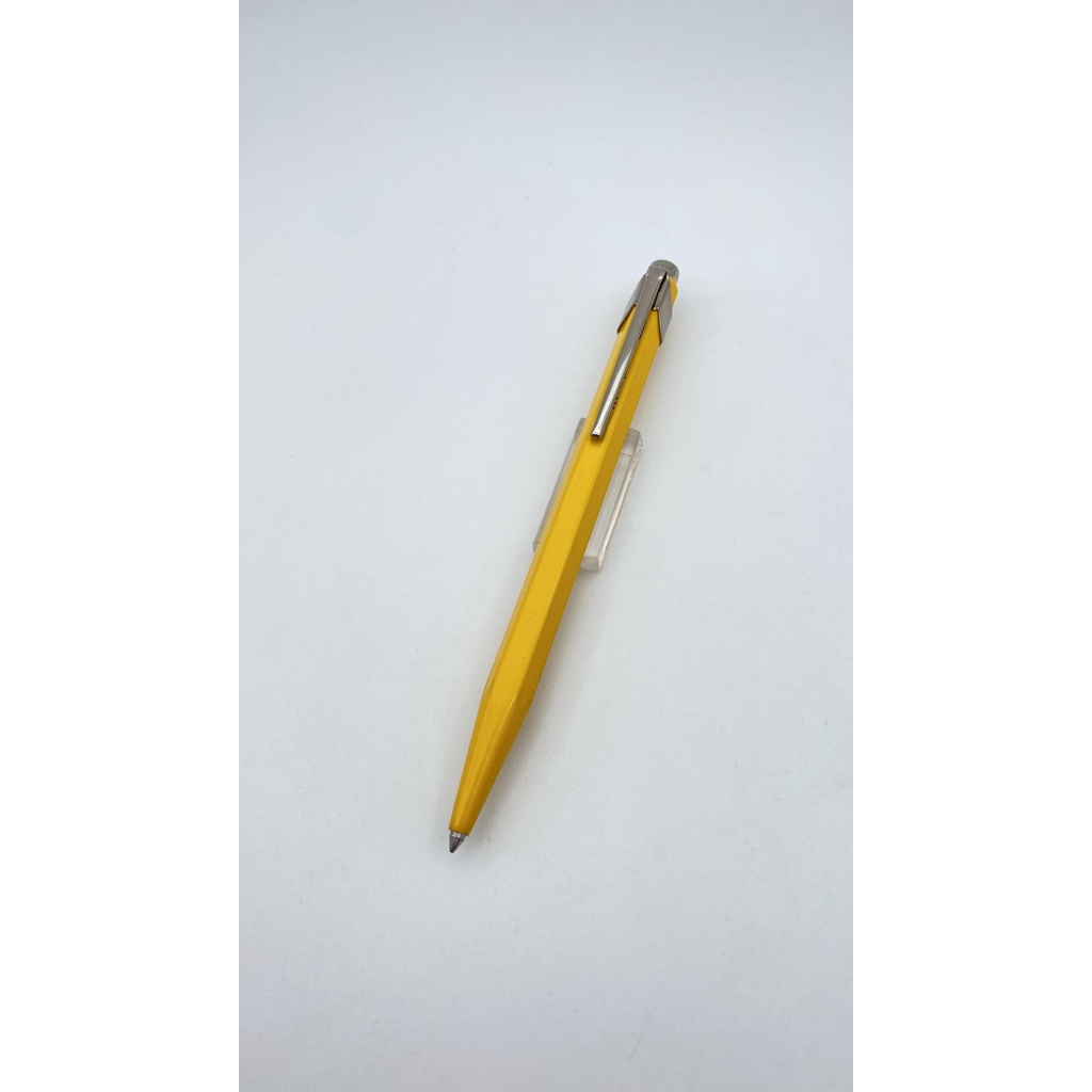 Bút bi bấm Caran d’Ache made in Swiss - 451.84442