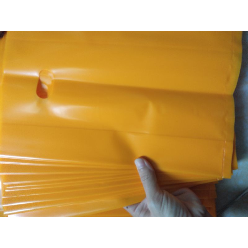 (Màu vàng nghệ) 500g túi nilong đựng hàng hột xoài có quai xách PE bóng dẻo, túi đóng hàng loại 1
