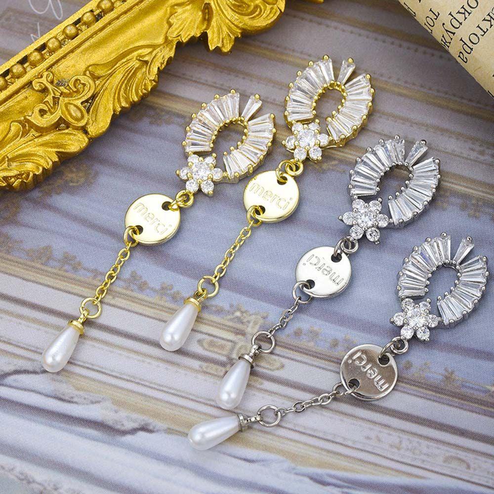 Hộp Phụ Kiện Trang Trí Móng Nghệ Thuật Hình Hoa 3D Lấp Lánh Xinh Xắn